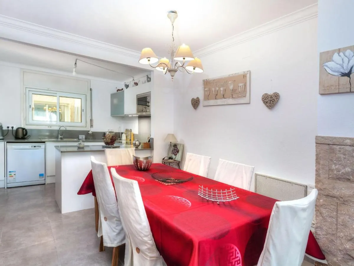 Holiday Home Isis L'Escala